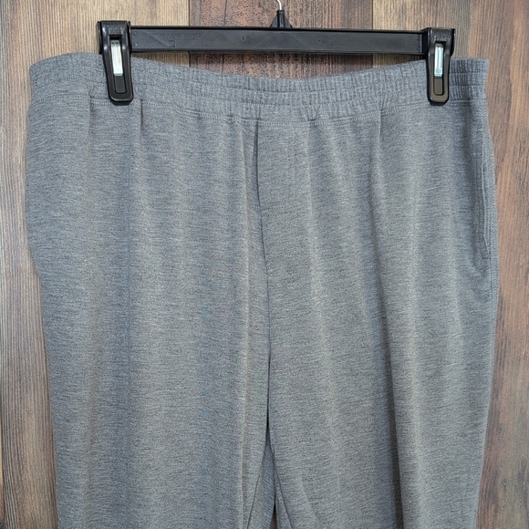 HUE Gray Lounge Pants Stretch Waist Joggers 1X W215 - Picture 2 of 9